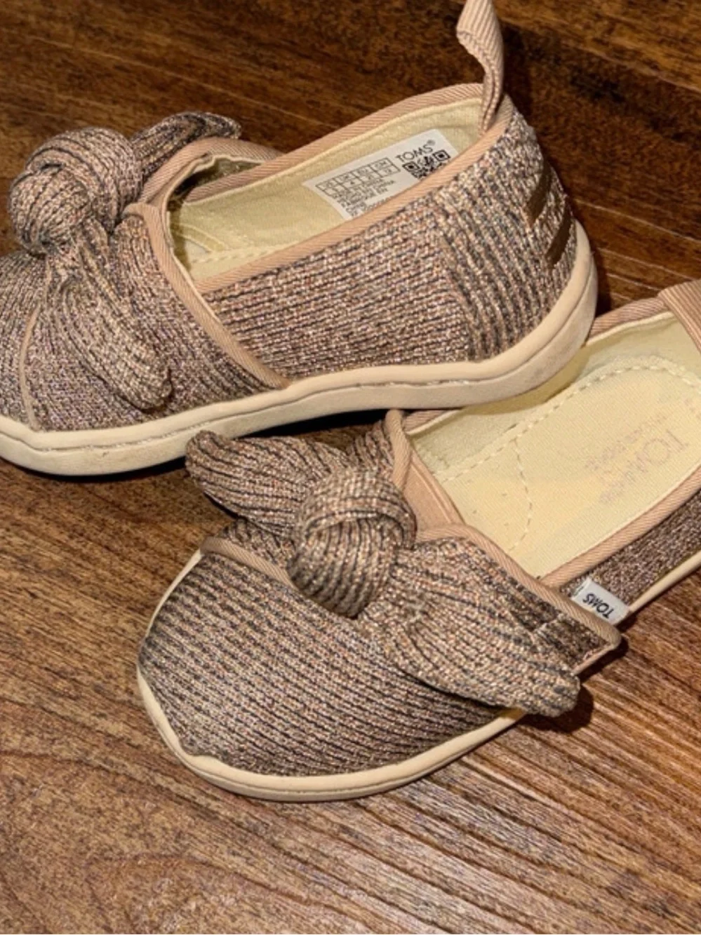 TOMS Alpargata Kids Sparkle Design Espadrilles with Bow/Knot Detail - Toddler 5